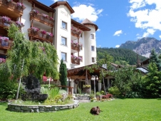 Almhof Hotel Call - Sommeransicht