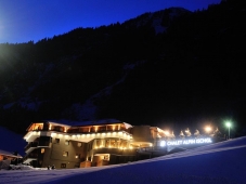 Chalet Alpin Ischgl - Im Winter bei Nacht