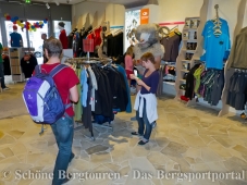 Icebreaker Shop in Shop