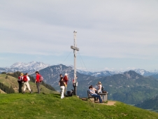 Am Gipfelkreuz des Wandbergs