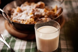 Hotel Salzburger Hof Leogang - Kaiserschmarrn mit Milch