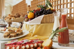 Kongress Hotel Davos - Fruechtekorb am Buffet