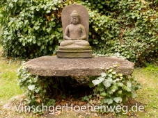 Statue einer Gottheit