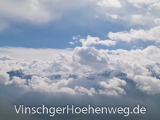 Wolken und Berge