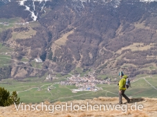 Wanderer oberhalb von Burgeis