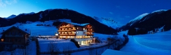 Vitalpina Hotel Magdalenahof - Aussenansicht Winter