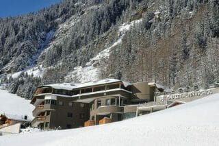 Chalet Alpin Ischgl - Winteransicht