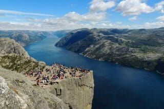Fjord Norwegen - Blick zum Preikestolen